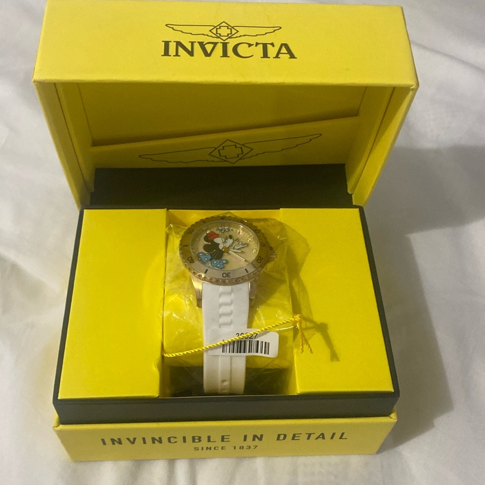 Disney watch invicta